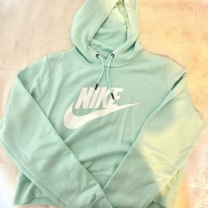 teal nike cropped hoodie